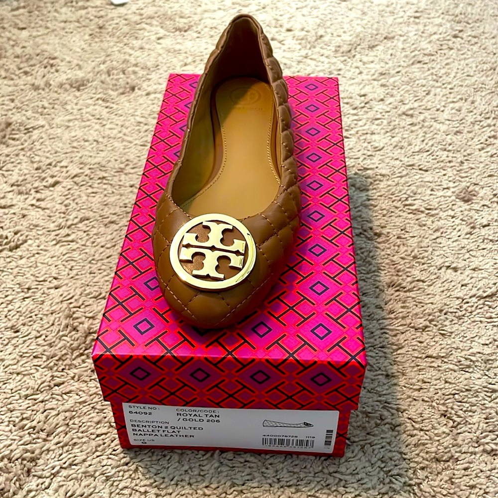 Tory Burch flats size 9 brand new with box